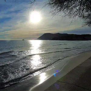 https://cosy-studio-clim-mer-1mn.fr-provencehotel.com